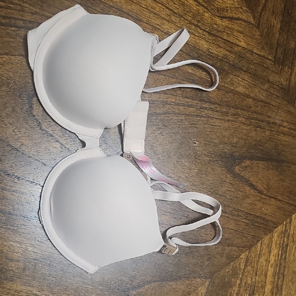 Elegant Cream Bra - Picture 4 of 5